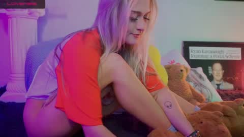 Snapshot of reallilygrace chatting on 8, 3, 2025 Lily Grace online show from 8, 3, 2025