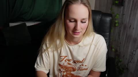 Snapshot of realmiagold chatting on 7, 2, 2025 IG realmiagold online show from 7, 2, 2025