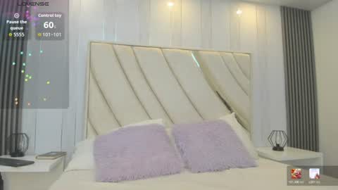 Snapshot of rebeca_brown_ chatting on 8, 7, 2026 Rebeca online show from 8, 7, 2026