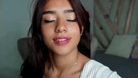 Snapshot of rebeca_cortez55 chatting on 4, 2, 2025 Rebecca online show from 4, 2, 2025