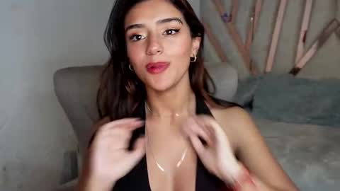 Snapshot of rebeca_cortez55 chatting on 6, 1, 2026 Rebecca online show from 6, 1, 2026