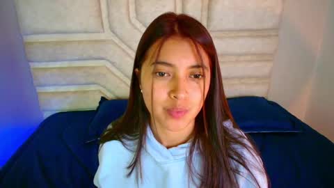 Rebeca Williams online show from 4, 3, 2025