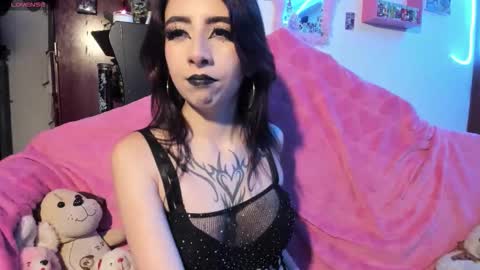 Rebecca online show from 28, 3, 2026