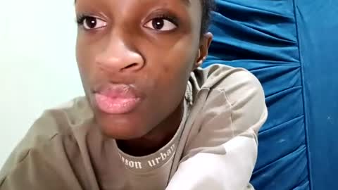 Tu mami Rebecca online show from 3, 7, 2026