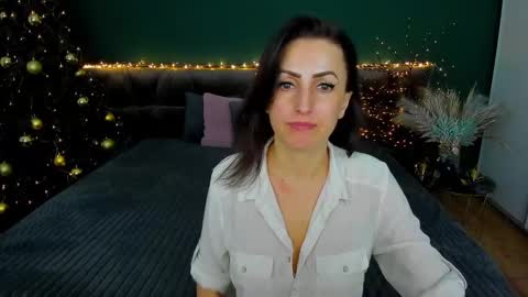 Snapshot of rebecca_diamonds chatting on 9, 1, 2025 rebecca_diamonds online show from 9, 1, 2025
