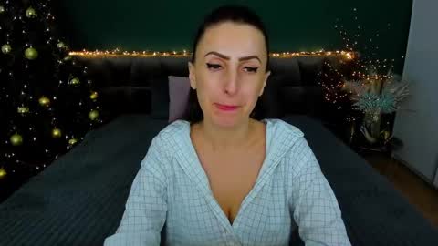 Snapshot of rebecca_diamonds chatting on 16, 1, 2025 rebecca_diamonds online show from 16, 1, 2025