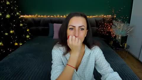 Snapshot of rebecca_diamonds chatting on 21, 1, 2025 rebecca_diamonds online show from 21, 1, 2025