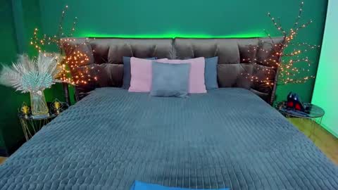 Snapshot of rebecca_diamonds chatting on 23, 2, 2025 rebecca_diamonds online show from 23, 2, 2025