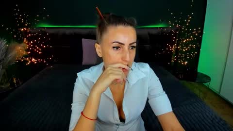 Snapshot of rebecca_diamonds chatting on 29, 9, 2025 rebecca_diamonds online show from 29, 9, 2025