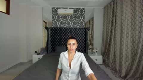 Snapshot of rebecca_diamonds chatting on 6, 10, 2025 rebecca_diamonds online show from 6, 10, 2025