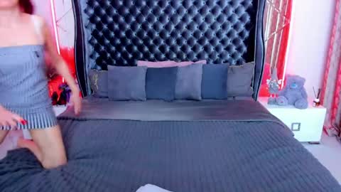 rebecca_diamonds online show from 12, 4, 2026