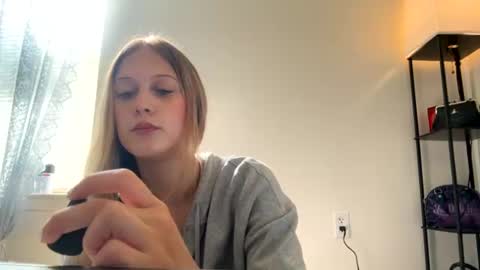rebeccascottx online show from 5, 8, 2026