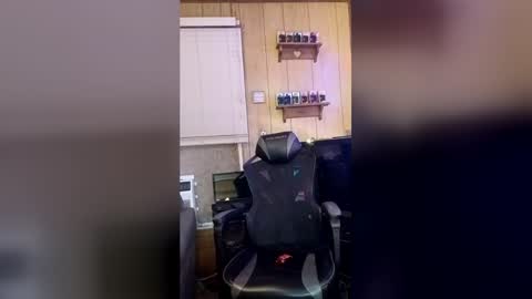 rebeckaloves online show from 4, 7, 2026