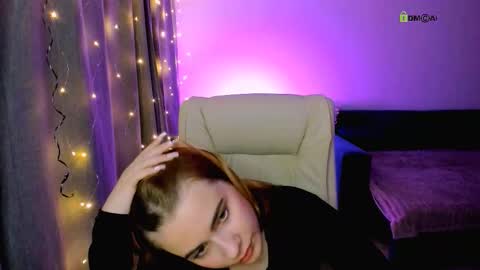 Snapshot of red__dizzy chatting on 20, 11, 2025 red__dizzy online show from 20, 11, 2025