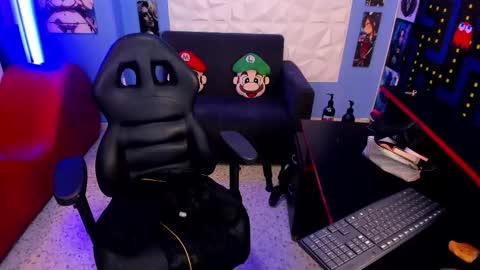 Snapshot of red_deevil chatting on 4, 3, 2026 RED Schedule 1500 - 2100 gtm-5 online show from 4, 3, 2026