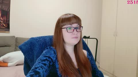 Snapshot of red_fox777 chatting on 6, 4, 2026 Lisa online show from 6, 4, 2026