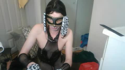 Red October SlutPuppy online show from 14, 1, 2026