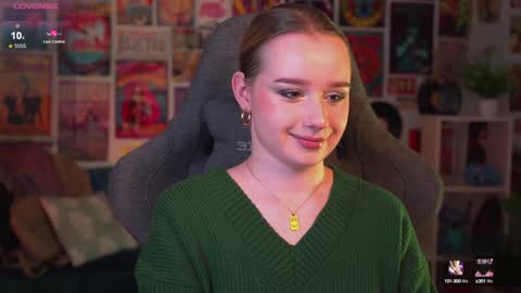 Snapshot of red_queeen chatting on 12, 12, 2024 QUEEN OF EVIL online show from 12, 12, 2024