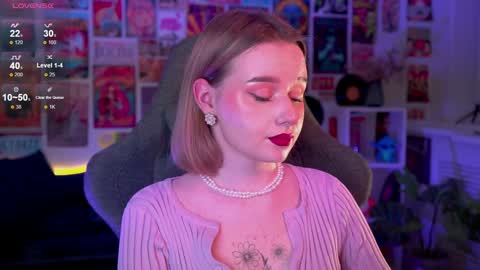 Snapshot of red_queeen chatting on 20, 12, 2024 QUEEN OF EVIL online show from 20, 12, 2024