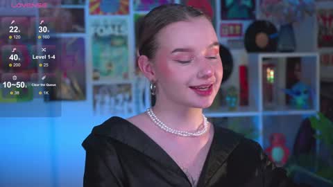 Snapshot of red_queeen chatting on 22, 12, 2024 QUEEN OF EVIL online show from 22, 12, 2024