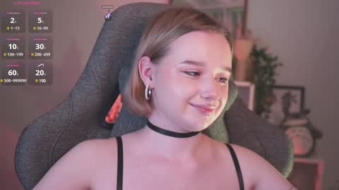 Snapshot of red_queeen chatting on 9, 1, 2025 QUEEN OF EVIL online show from 9, 1, 2025