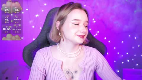 Snapshot of red_queeen chatting on 11, 1, 2025 QUEEN OF EVIL online show from 11, 1, 2025