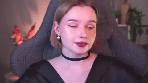 Snapshot of red_queeen chatting on 15, 1, 2025 QUEEN OF EVIL online show from 15, 1, 2025