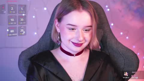 Snapshot of red_queeen chatting on 4, 2, 2025 QUEEN OF EVIL online show from 4, 2, 2025