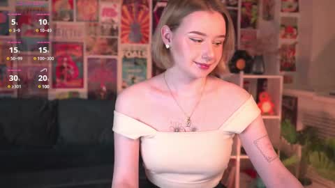 Snapshot of red_queeen chatting on 18, 2, 2025 QUEEN OF EVIL online show from 18, 2, 2025