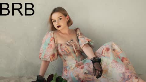 Snapshot of red_queeen chatting on 28, 2, 2025 QUEEN OF EVIL online show from 28, 2, 2025