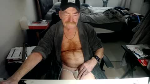 Red online show from 15, 6, 2026