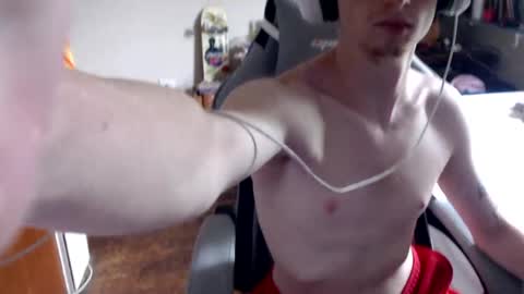 Snapshot of redhead6inch chatting on 27, 5, 2026 RedHead6Inch online show from 27, 5, 2026
