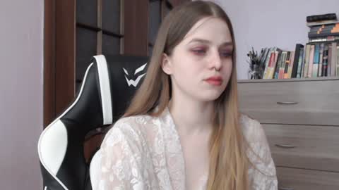 Lily online show from 27, 12, 2024