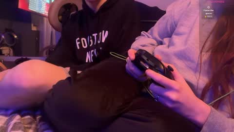 Redhead and BigPeenar online show from 1, 4, 2026