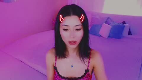 Snapshot of redmidnight_ chatting on 7, 5, 2026 Kiara online show from 7, 5, 2026