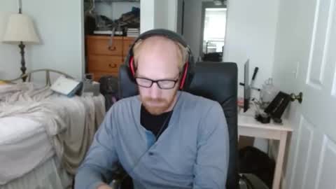 Snapshot of redrob57 chatting on 16, 2, 2026 redrob57 online show from 16, 2, 2026