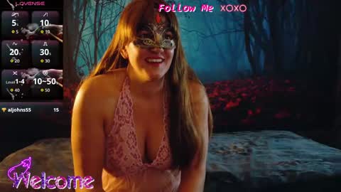 Snapshot of reds_riding_you chatting on 9, 10, 2025 Red online show from 9, 10, 2025