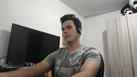 Snapshot of redsoul951869 chatting on 7, 3, 2025 RedsoulReaver online show from 7, 3, 2025