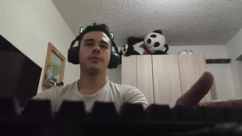 Snapshot of redsoul951869 chatting on 12, 9, 2025 RedsoulReaver online show from 12, 9, 2025