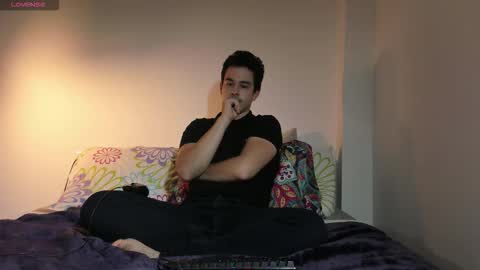 Snapshot of redsoul951869 chatting on 11, 11, 2025 RedsoulReaver online show from 11, 11, 2025