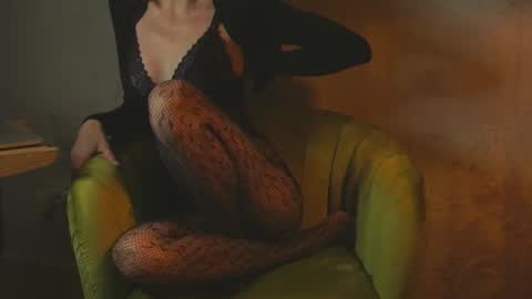 Snapshot of redsparrow__ chatting on 4, 10, 2025 Red online show from 4, 10, 2025