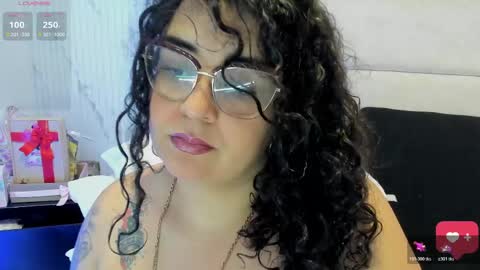 reginavegaa online show from 3, 6, 2026