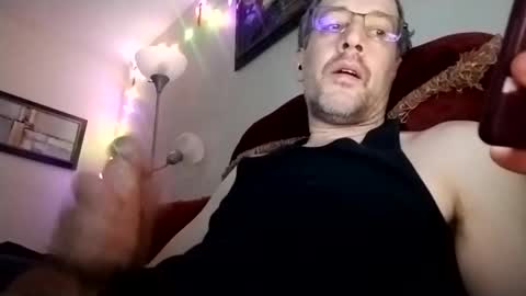 Snapshot of regularguy20 chatting on 28, 1, 2025 regularguy20 online show from 28, 1, 2025