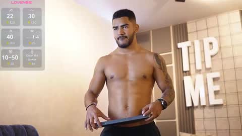 Snapshot of reik_von chatting on 1, 7, 2026 Reik online show from 1, 7, 2026