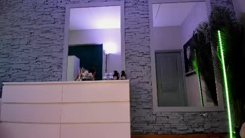Snapshot of reina_cummings chatting on 10, 7, 2026 reina cummings online show from 10, 7, 2026