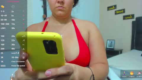 Snapshot of reina_loren chatting on 14, 1, 2025 reina_loren online show from 14, 1, 2025