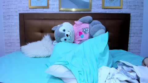 Snapshot of reina_loren chatting on 26, 1, 2025 reina_loren online show from 26, 1, 2025