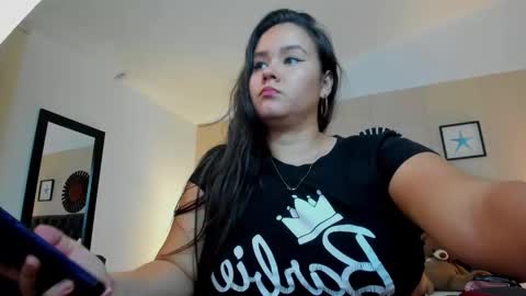 Snapshot of reina_loren chatting on 23, 9, 2025 reina_loren online show from 23, 9, 2025