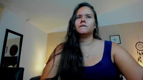 Snapshot of reina_loren chatting on 28, 9, 2025 reina_loren online show from 28, 9, 2025