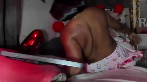 Snapshot of reina_love2 chatting on 16, 2, 2025 Reina online show from 16, 2, 2025